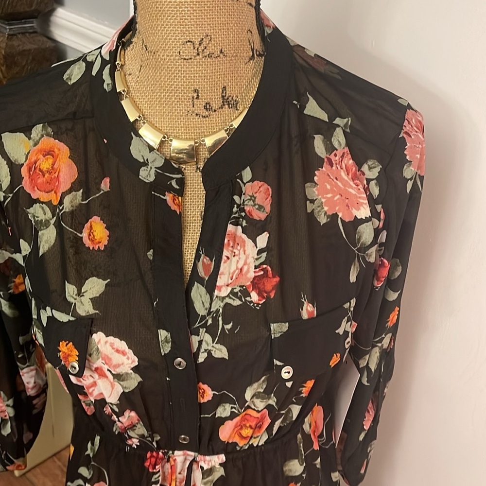 Top - Picture 2 of 9